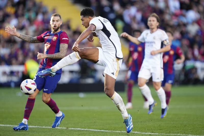 Jude Bellingham Đá Vị Trí Gì? Vai Trò Của “Viên Kim Cương” Real Madrid 3 Vì sao Bellingham được bố trí đá cao?
